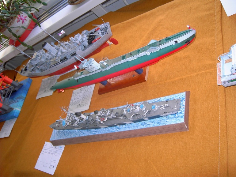 PAP�R  CHODOV  2010