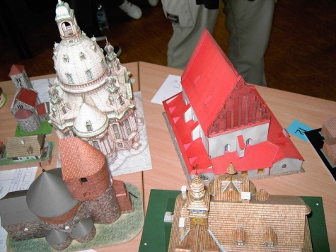 PAP�R CHODOV 2011
