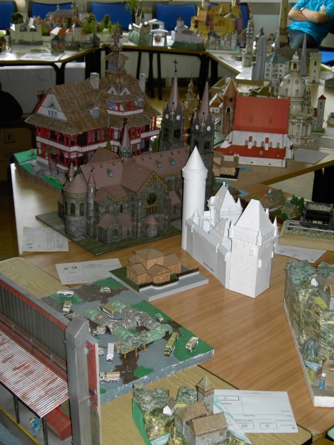 PAP�R CHODOV 2011