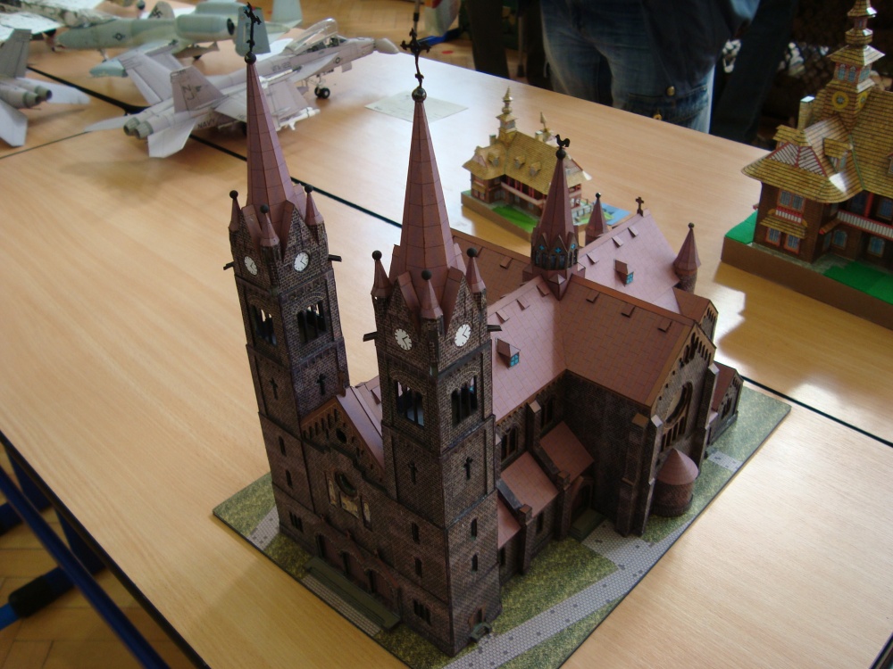 Pap�r show 2012-Ostrava