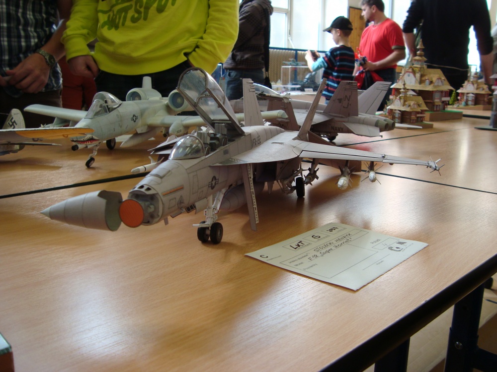 Pap�r show 2012-Ostrava