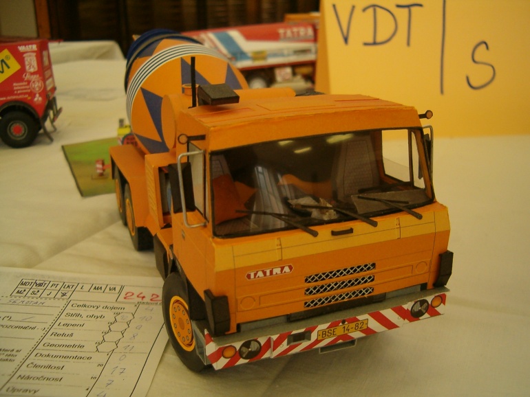 Pap�r show Ostrava - i se Scudem :)