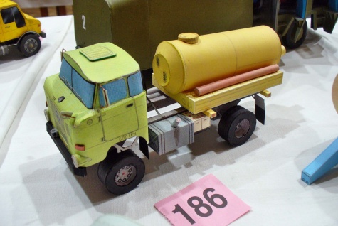 Pap�rov� R��e 2012
