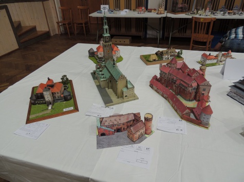 Pap�rov� r��e 2015
