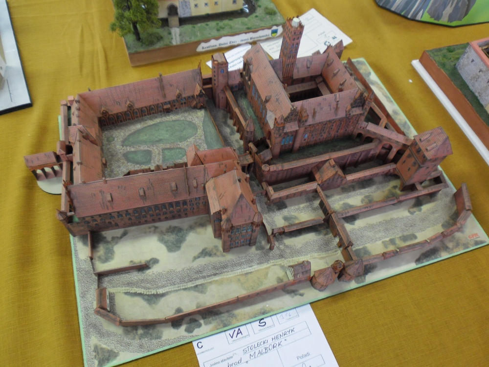 Pap�rov� jaro 2012 Praha-Chodov