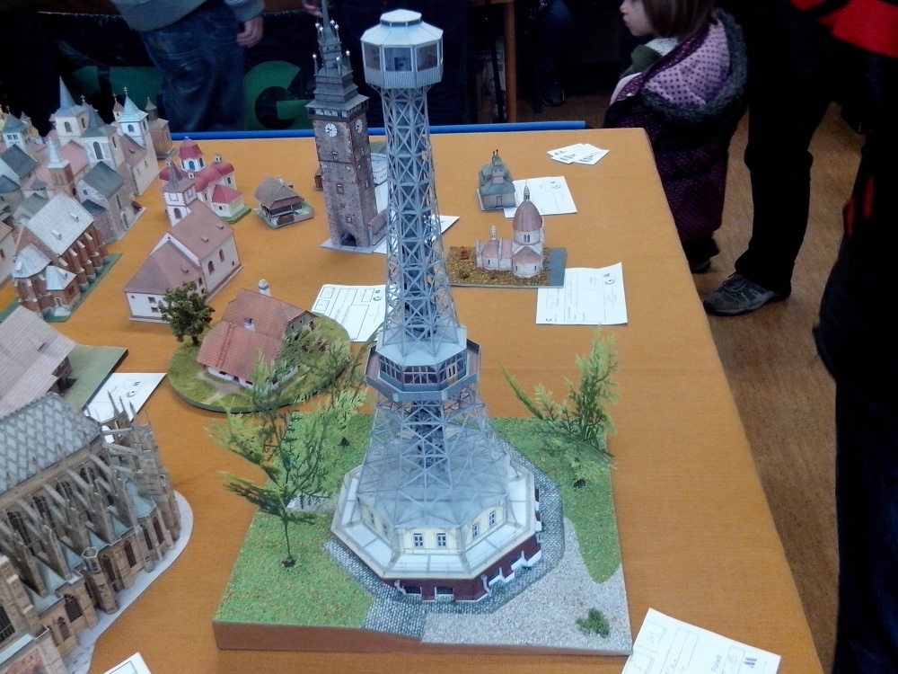 Pap�rov� Jaro CHODOV 12-13.4.2013