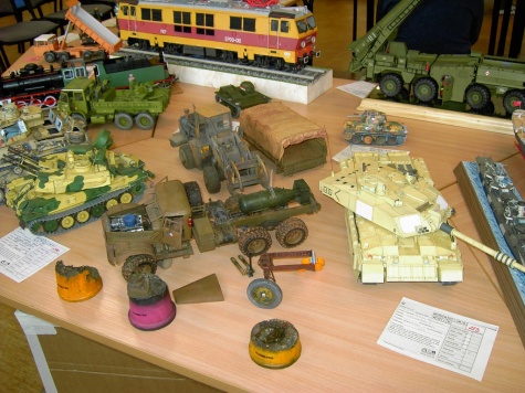 PAP�ROV� JARO PRAHA CHODOV 2009
