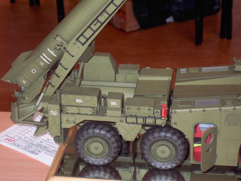 PAP�ROV� JARO PRAHA CHODOV 2009