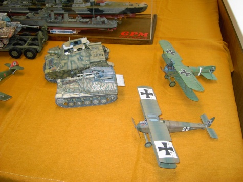 PAP�ROV� JARO PRAHA CHODOV 2009
