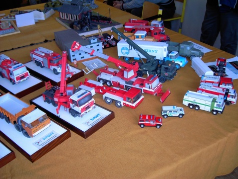 PAP�ROV� JARO PRAHA CHODOV 2009