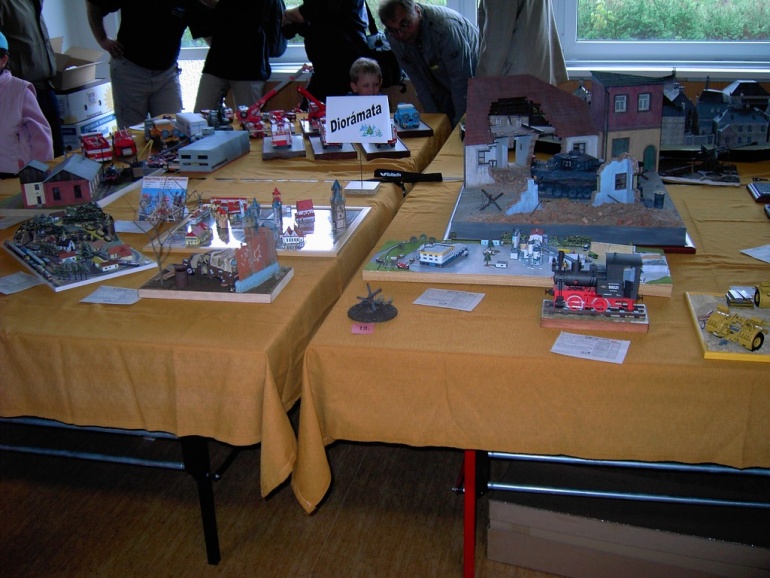PAP�ROV� JARO PRAHA CHODOV 2009