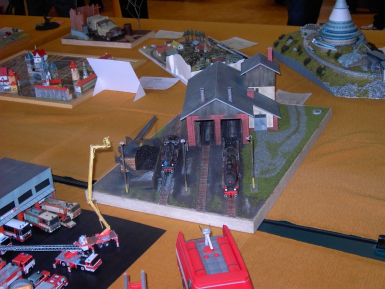 PAP�ROV� JARO PRAHA CHODOV 2009