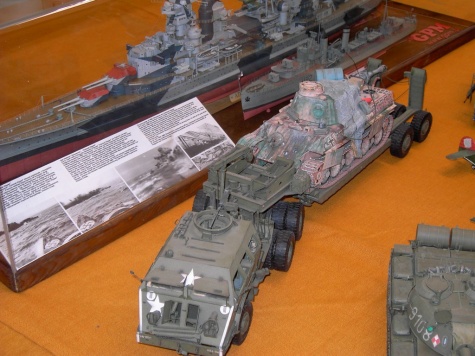 PAP�ROV� JARO PRAHA CHODOV 2009