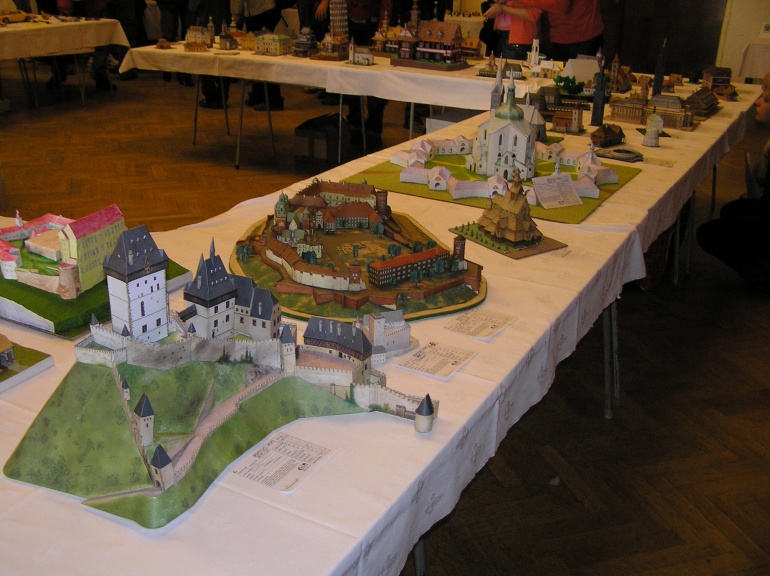 Pap�rov� kr�lovstv� Brno 2009