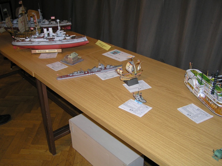 Pap�rov� kr�lovstv� Brno 2009