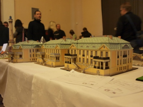 Pap�rov� kr�lovstv� Brno 2010