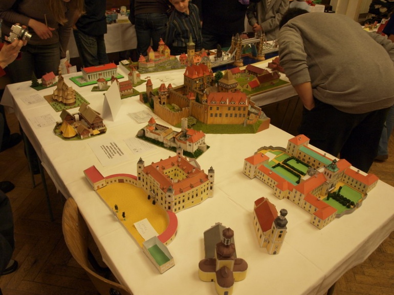 Pap�rov� kr�lovstv� Brno 2010