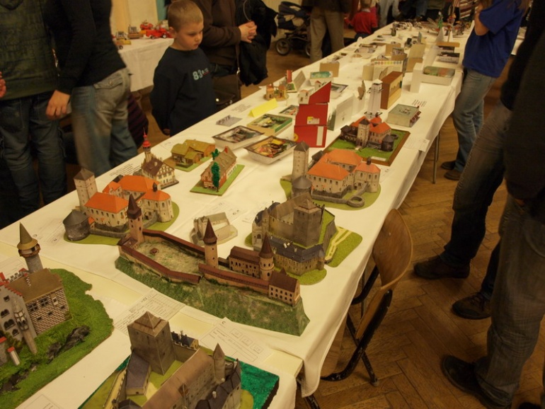 Pap�rov� kr�lovstv� Brno 2010