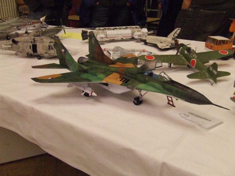 Pap�rov� Kr�lovstv� Brno 2009