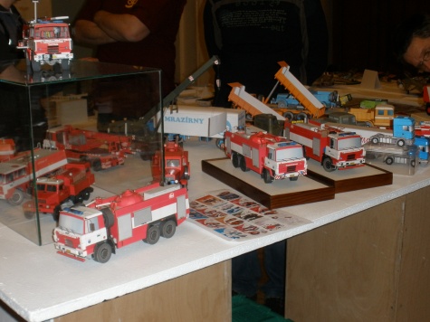 Pap�rov� Kr�lovstv� Brno 2010