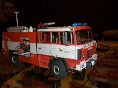 Pap�rov� Kr�lovstv� Brno 2010
