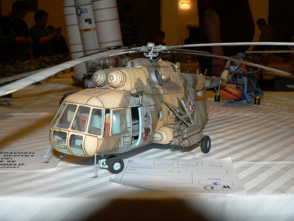 Pap�rov� kr�lovstv� Brno 2011