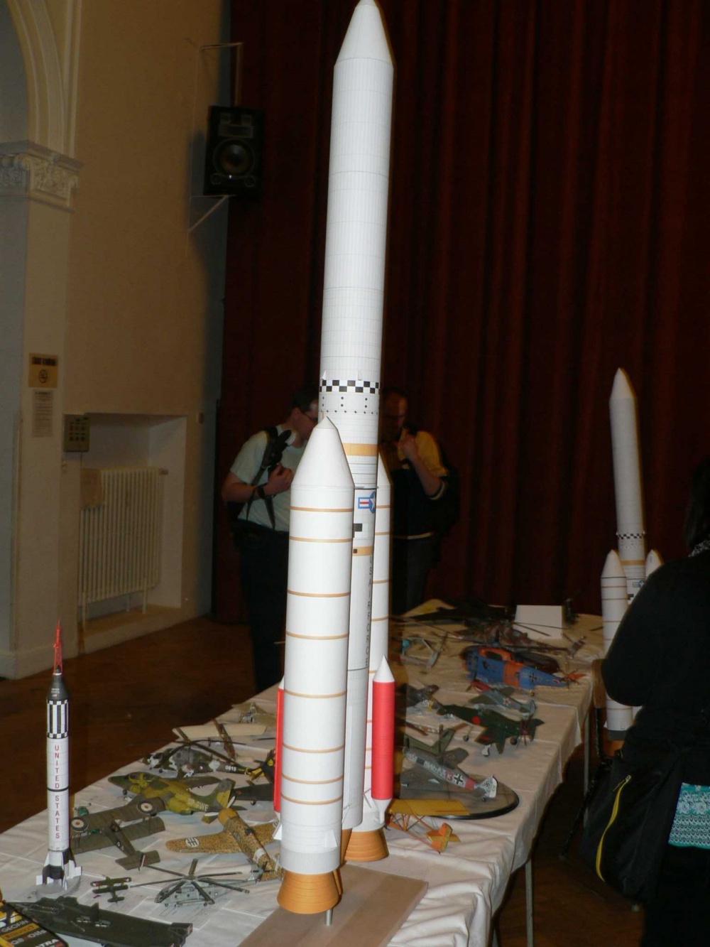 Pap�rov� kr�lovstv� Brno 2011