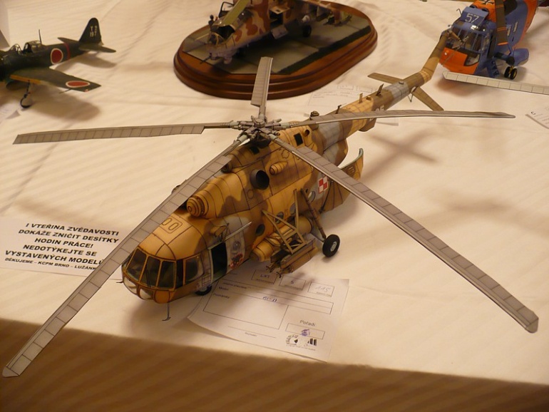 Pap�rov� kr�lovstv� Brno 2011