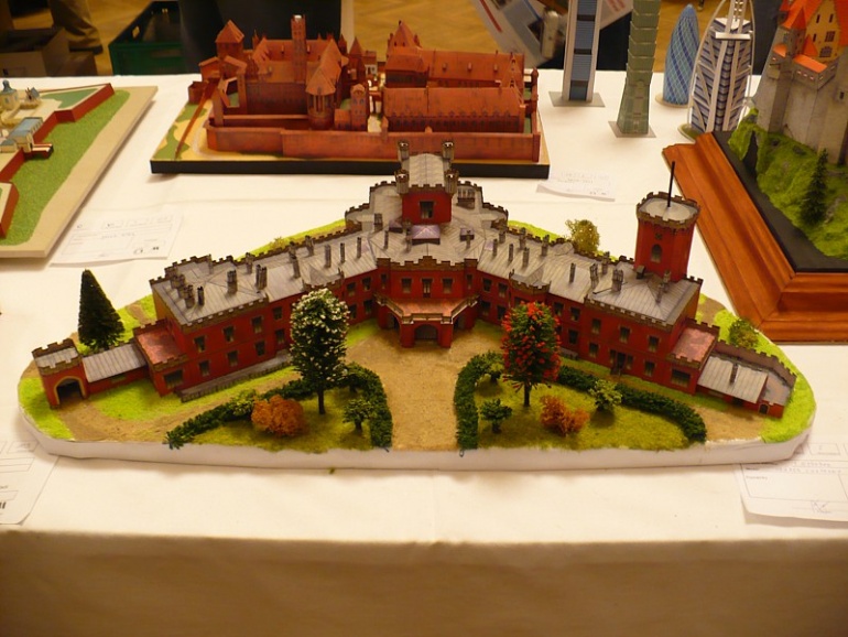 Pap�rov� kr�lovstv� Brno 2011