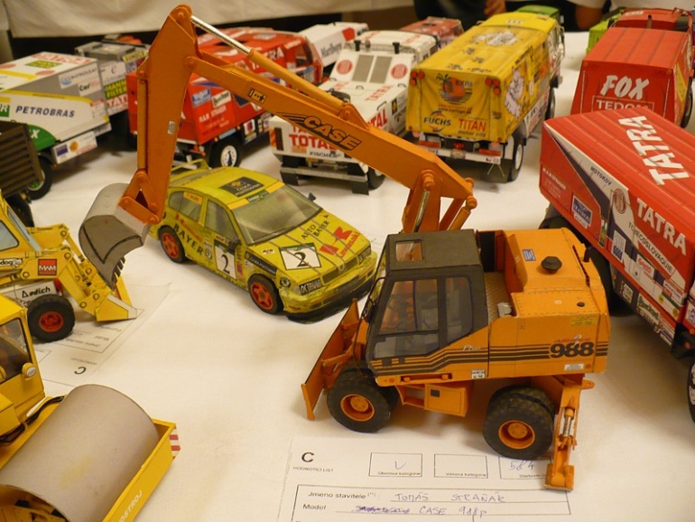 Pap�rov� kr�lovstv� Brno 2011
