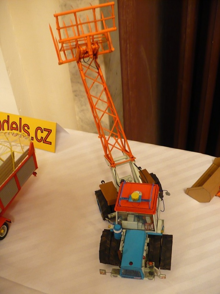 Pap�rov� kr�lovstv� Brno 2011