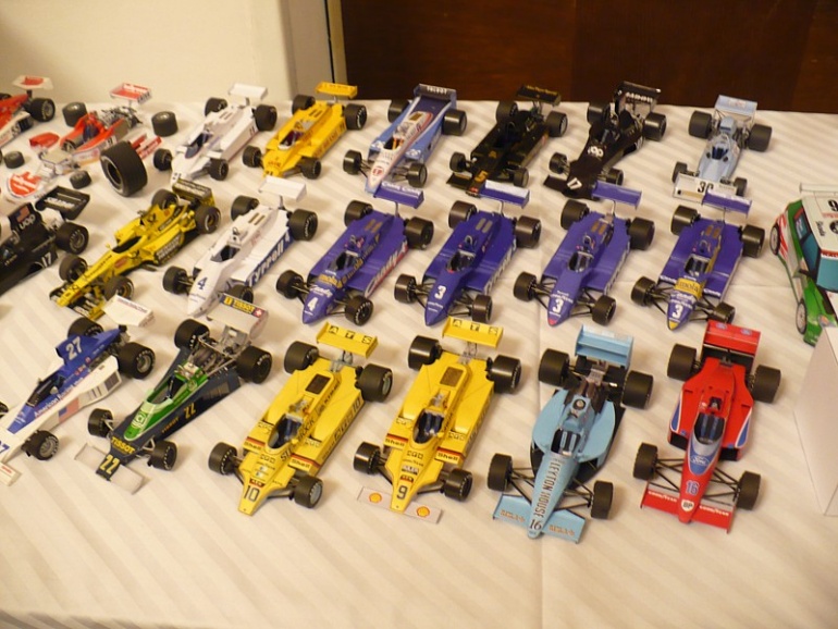 Pap�rov� kr�lovstv� Brno 2011