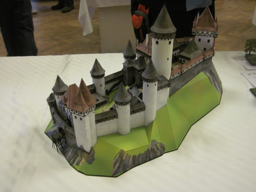 Pap�rov� kr�lovstv� Brno 2012