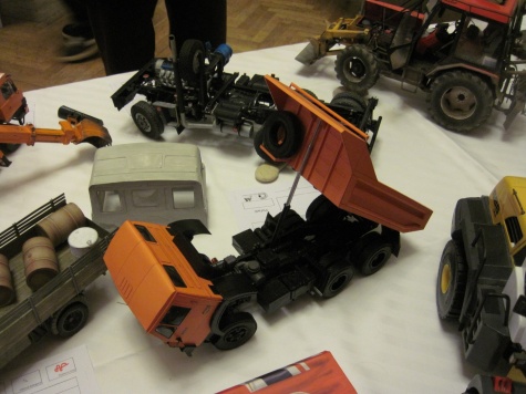 Pap�rov� kr�lovstv� Brno 2012