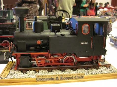Pap�rov� kr�lovstv� Brno 2012