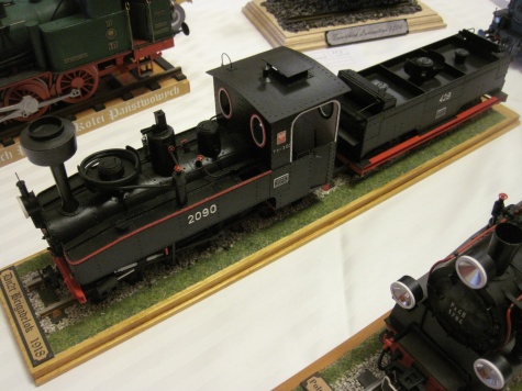 Pap�rov� kr�lovstv� Brno 2012
