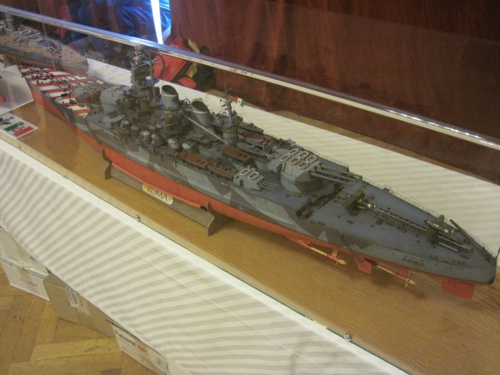Pap�rov� kr�lovstv� Brno 2012