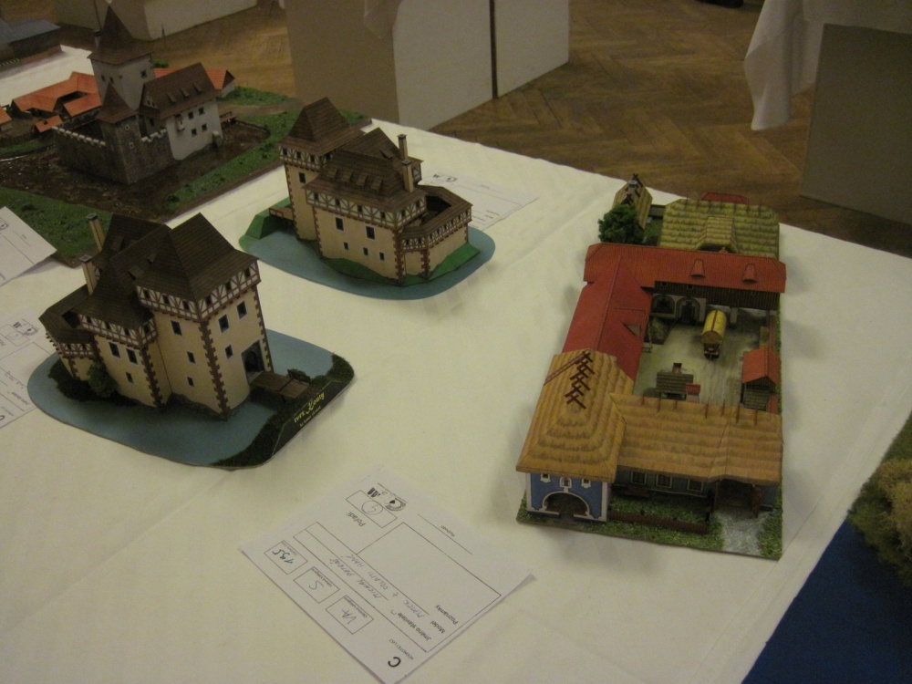 Pap�rov� kr�lovstv� Brno 2012