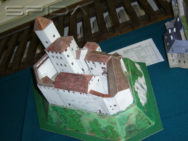 16425