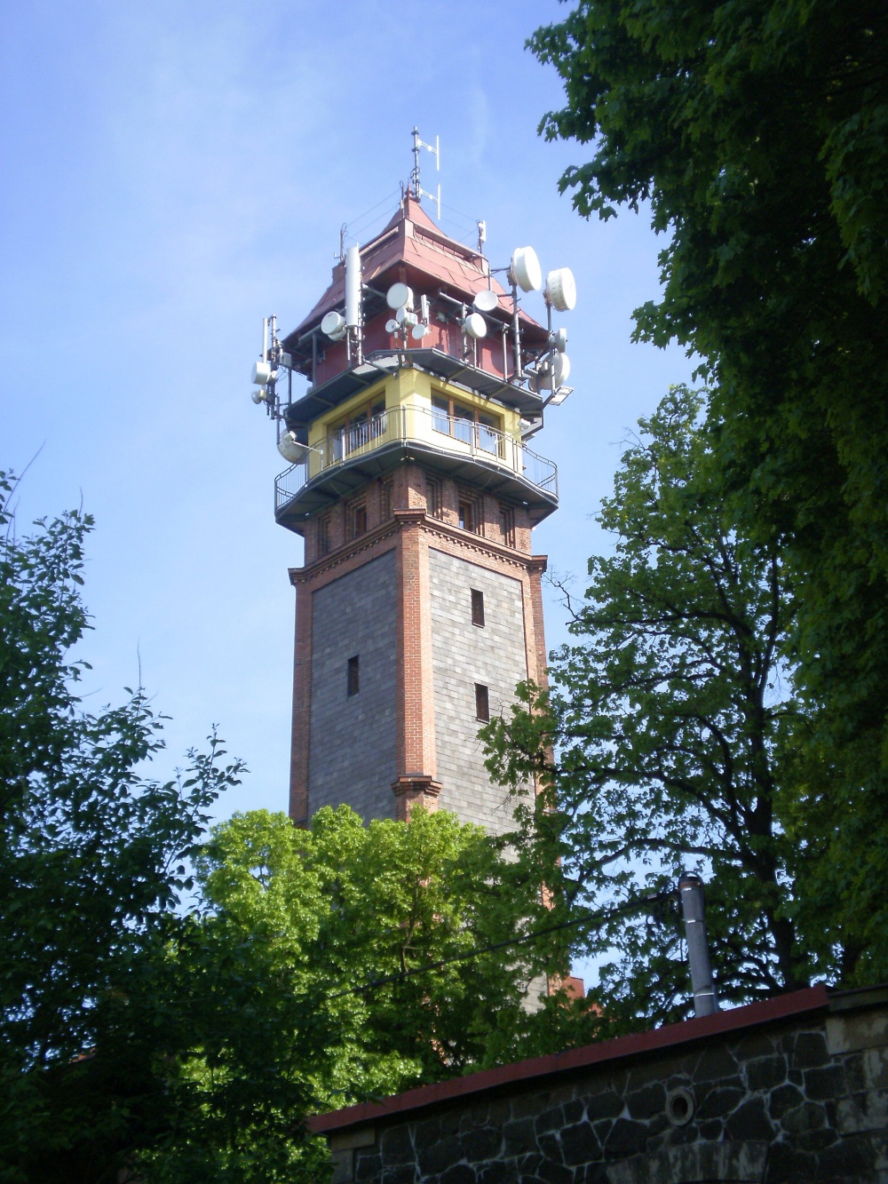 Pap�rov� patl�k - Lomnice nad Popelkou 7. - 9. 6. 2013