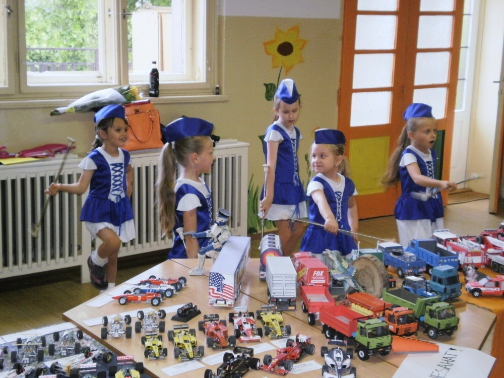 Pap�rov� patl�k - Lomnice nad Popelkou 7. - 9. 6. 2013