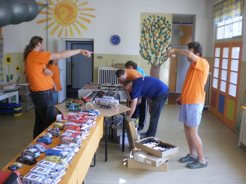 Pap�rov� patl�k - Lomnice nad Popelkou 7. - 9. 6. 2013
