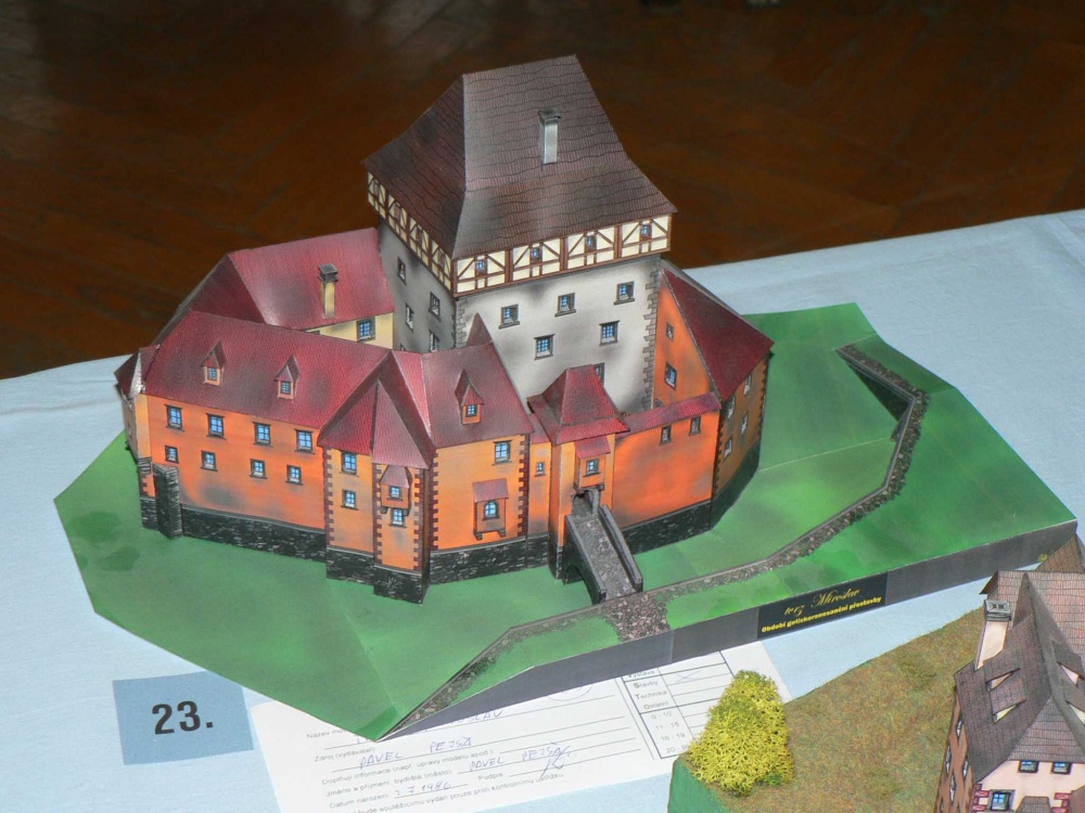 Pap�rov� velbloud 2011