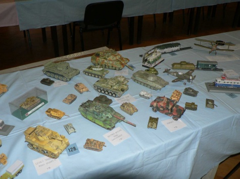 Pap�rov� velbloud 2011