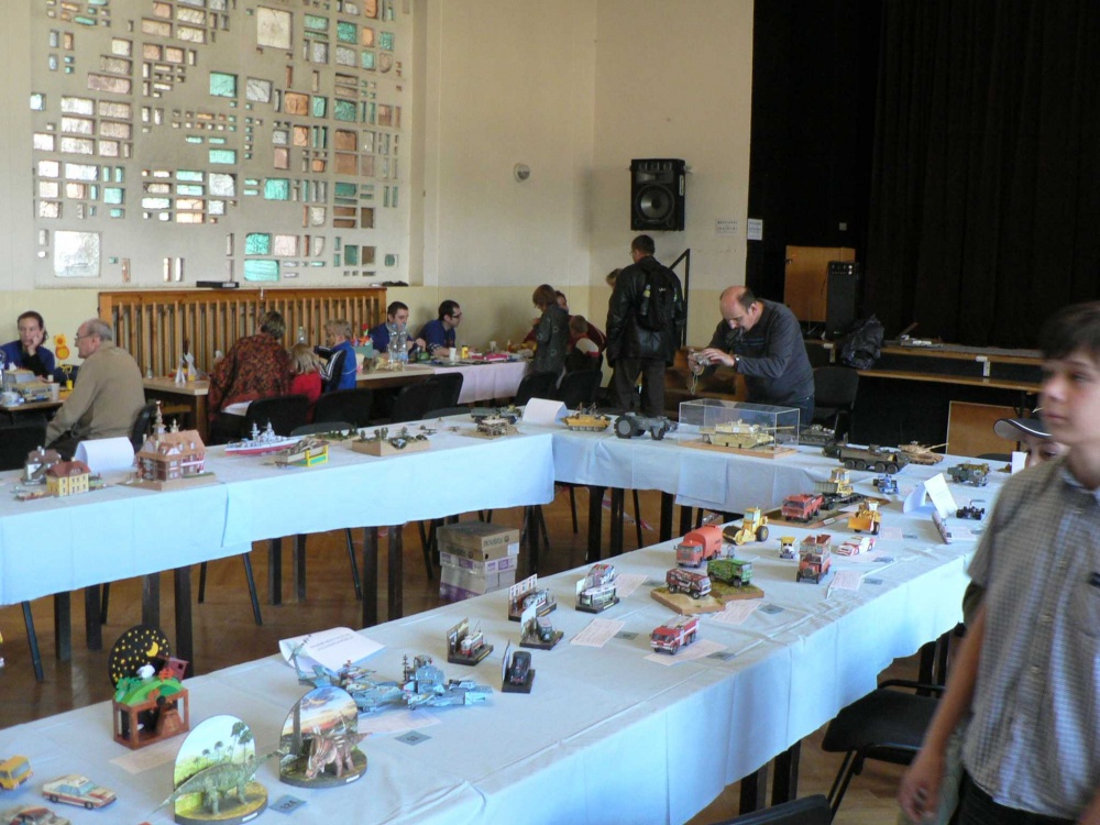 Pap�rov� velbloud 2011
