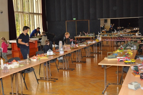 Pap�rov� velbloud 2012 Plze�
