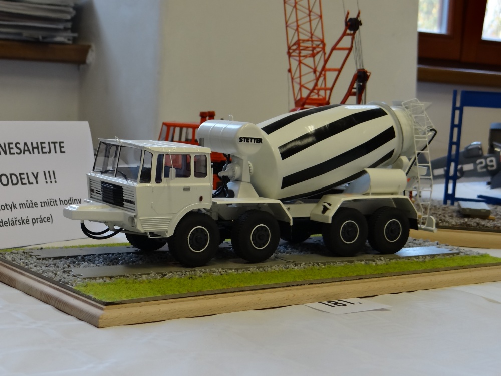 Pap�rov� Velbloud 2013