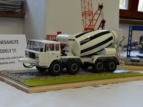 Pap�rov� Velbloud 2013