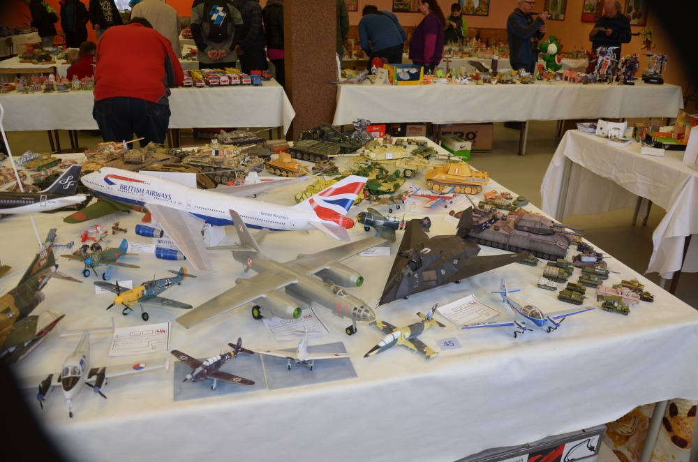 Pap�r show Ostrava 2015