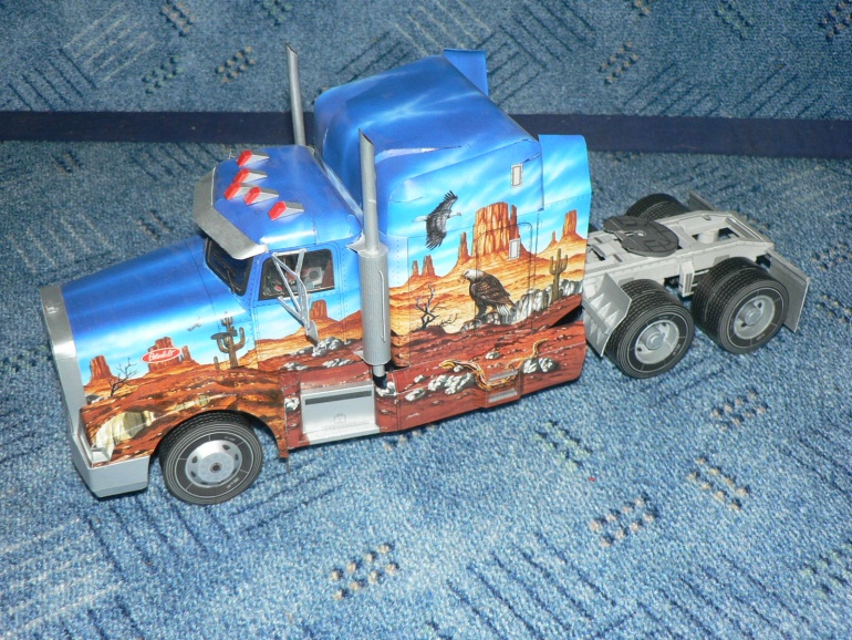 Peterbilt (Plná velikost v novém okně) Peterbilt